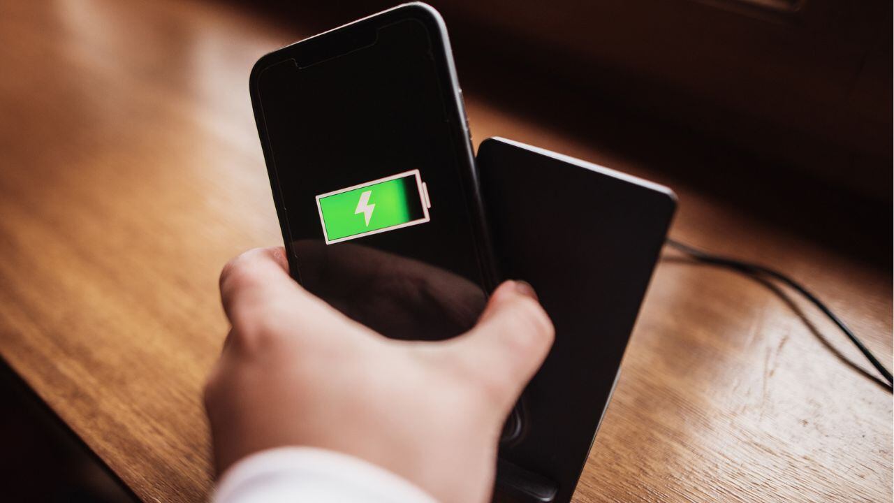 CUANDO CARGAR EL MÓVIL: ¡Descubre el MOMENTO IDEAL! 2 cuando cargar el movil descubre el momento ideal