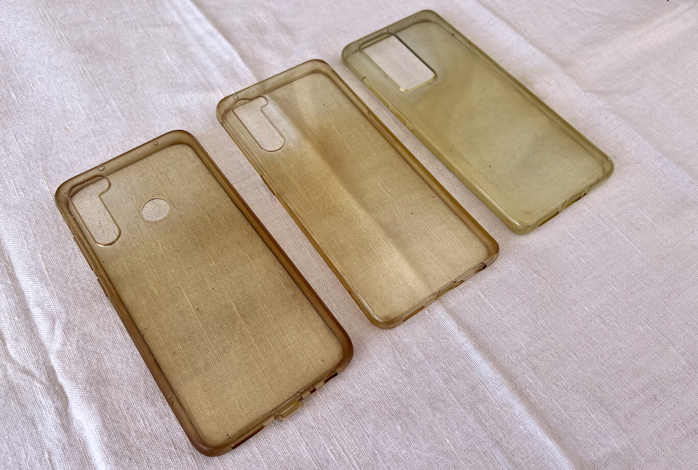 Descubre Cómo Limpiar Fundas Transparentes Sin Esfuerzo 2 descubre como limpiar fundas transparentes sin esfuerzo
