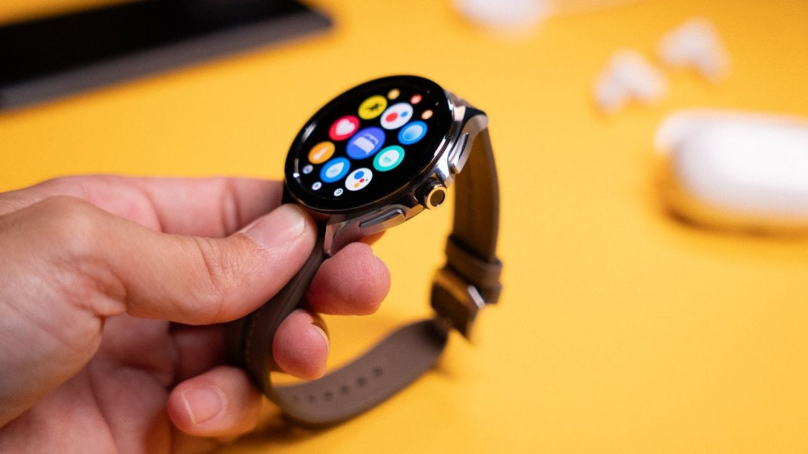 Los 4 Relojes Más TOP con WearOS: ELEGANCIA y TECNOLOGÍA 2 los 4 relojes mas top con wearos elegancia y tecnologia